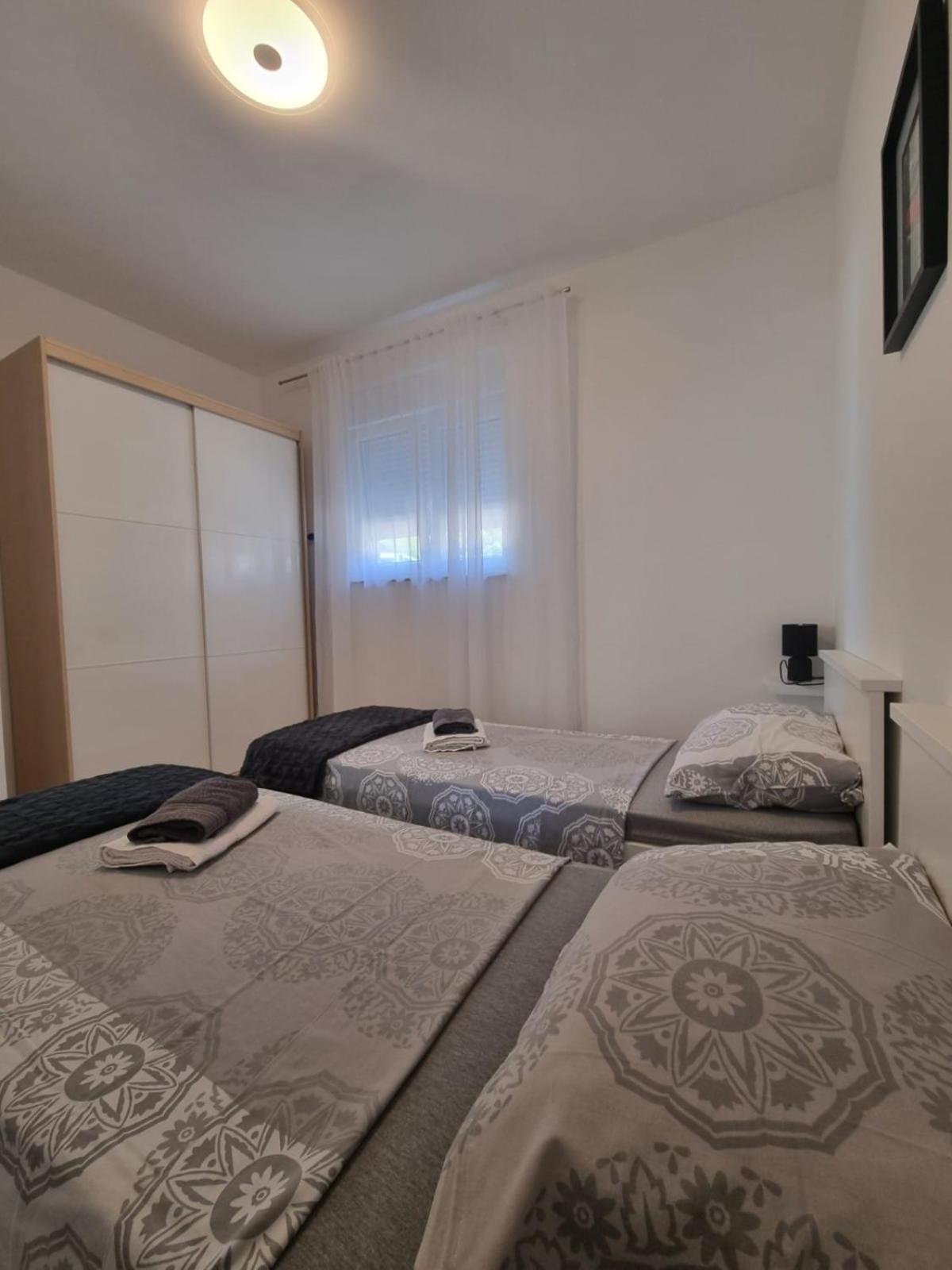 Appartement Gabi à Grebaštica Extérieur photo